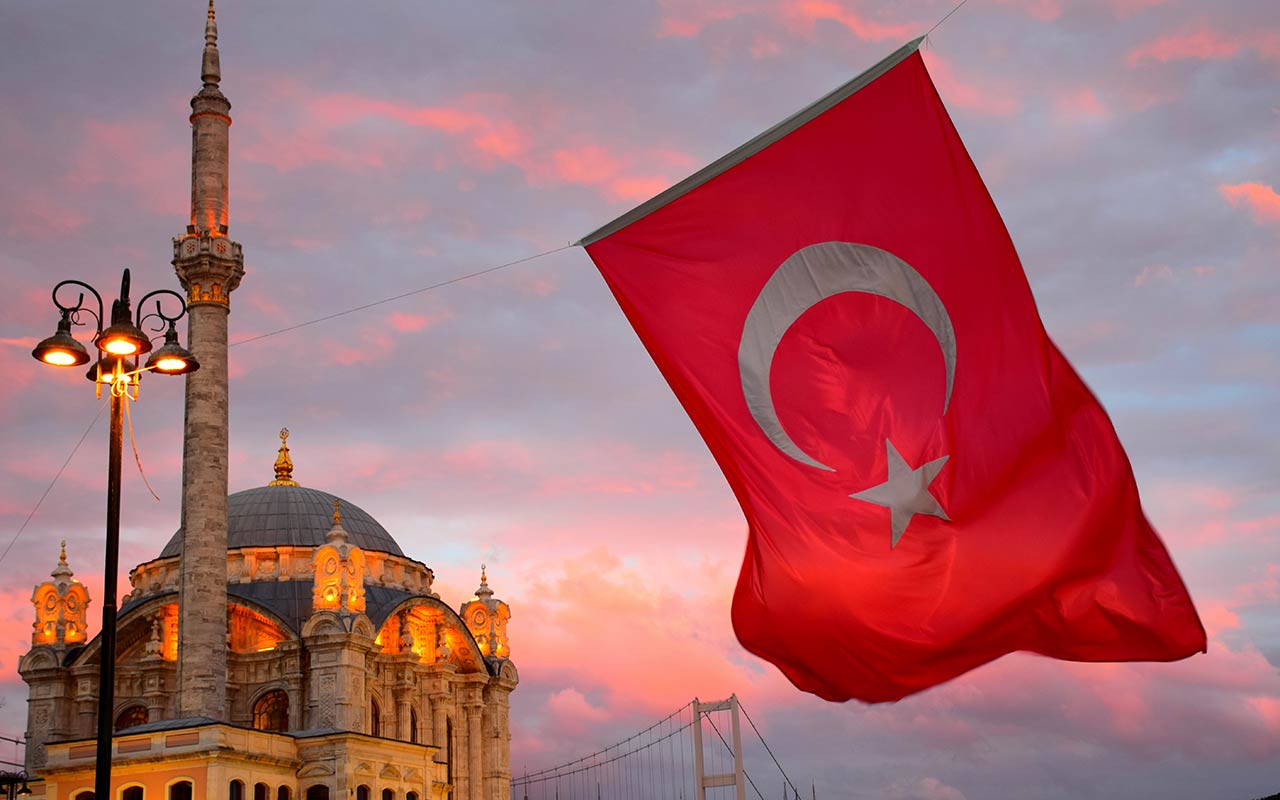 Istanbul: A Cultural Tapestry Unraveled