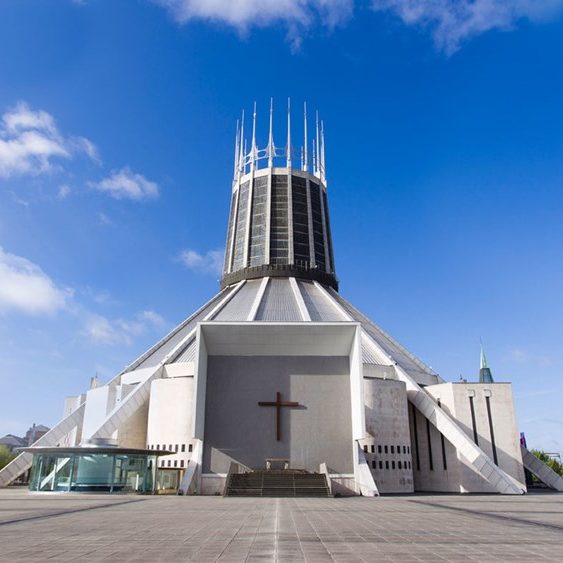 Discovering the Best Places to Visit in Liverpool: A Guide to the City's Top Attractions